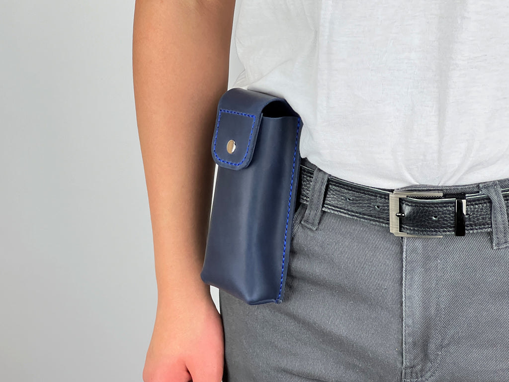 Étui à lunettes en cuir avec passant de ceinture | Pochette à lunettes de lecture faite main | Étui à lunettes de soleil gravé | Support de lunettes de taille personnalisé à fermeture magnétique